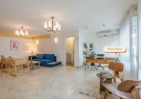 Granada Suites by Olala Homes