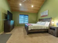 Gorgeous Chalet Cabin w/NEW HOT TUB near National Parks and loaded w'/Amenities! Hotéis em Kane County