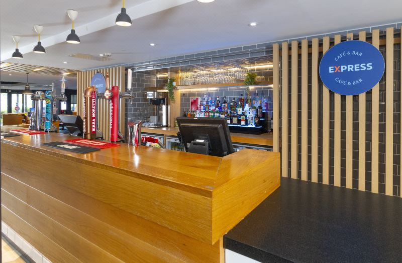 Holiday Inn Express Birmingham Airport NEC by IHG photo 3
