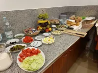 Aparthotel Adler - breakfast