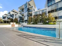 Spacious Lakefront Apartment with Pool Access