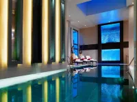 Sheraton Bratislava Hotel - Pools