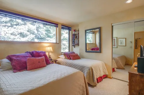 1 Mi to Vail Ski Resort: Condo w/ Resort Perks!