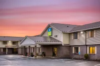 SureStay by Best Western Massena - parking