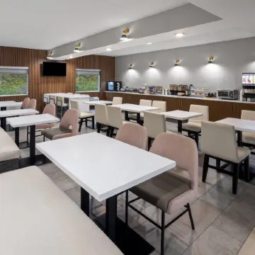 Wingate by Wyndham Pittsburgh/New Stanton
