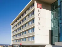 Ibis Montevideo Rambla โรงแรมใกล้Ombu Tree