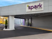 Spark by Hilton Toronto Airport Hotels near Central Arena