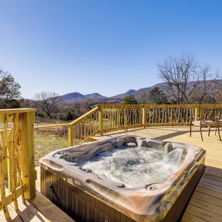 Glamping W/mountain Views! Newport Yurt Retreat!