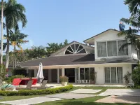 Punta Aguila Spectacular 4 Bdr / 6 Bath Free Golf Cart  Chef and Waiter Included Hotels in 