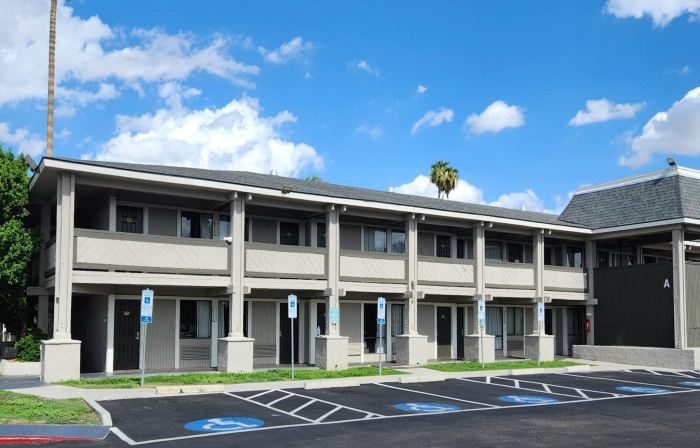 Travelodge by Wyndham Phoenix North