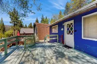 4 Mi to Snow Valley! Family Retreat w/ Deck - 2-Star