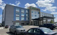 Holiday Inn Express & Suites TOMAH by IHG