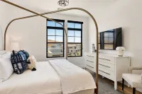 由RedAwning管理的普拉亞盧卡亞