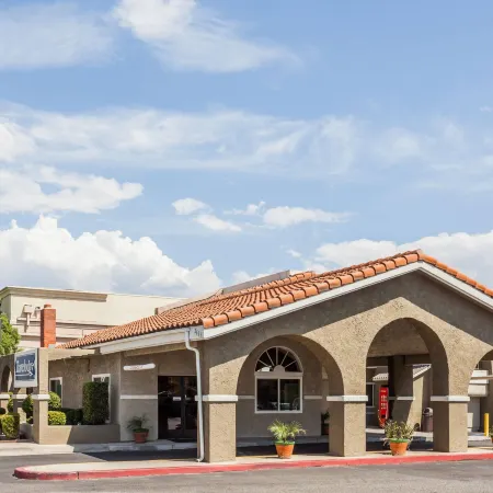 Travelodge by Wyndham Hemet CA