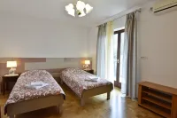 Two-story holiday home for in Valica