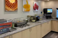 Quality Inn & Conference Centre Downtown Sudbury - Breakfast