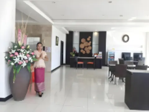 โรงแรมเดอะไวท์เพิร์ล