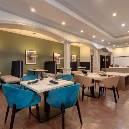 Wyndham Lake Charles Отели рядом с достопримечательностью «Север Бич»
