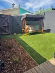 Charm on Forster – Great for Groups & Pet Lovers