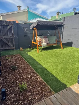 Charm on Forster – Great for Groups & Pet Lovers