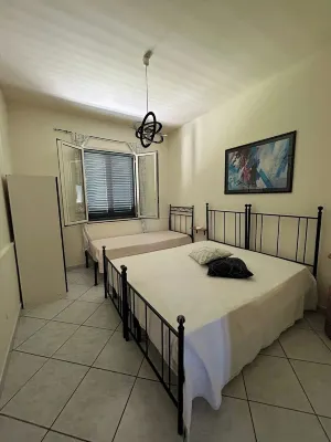 Torre Dell Orso: House / Villa - Torre dell'Orso