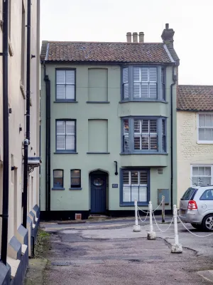 Townhouse in Cromer Near Sandy Beaches