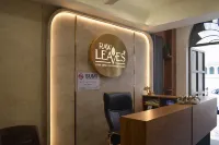 Raw Leaves - Premium Family & Business Hotel Near Rajkot Railway Station