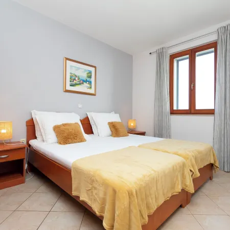 Apartments Ljiljana