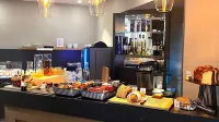 Hotel Sixteen Paris Montrouge - parking