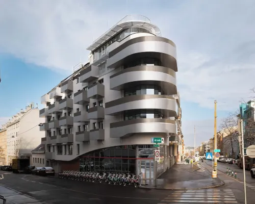 Limehome Vienna Vivenotgasse Hotels near 13. Hietzing