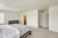 Work & Play! Denver-area Home w/ Fenced Backyard - Homestays