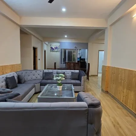 Deswal Hotel
