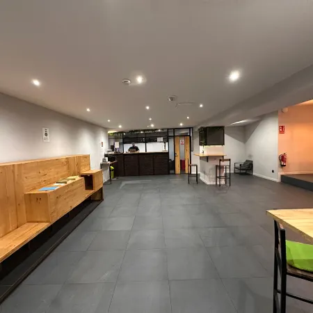 Hostel MYD Madriz