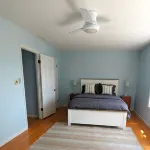 Charming Pet Friendly 4-bedroom river view home with grill, in lovely Weems!