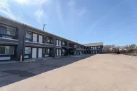 Executive Inn of Arlington, Near at&T Stadium - parking