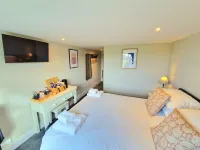 The Dormy House Hotel - parking