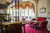 NormanHurst Hotel