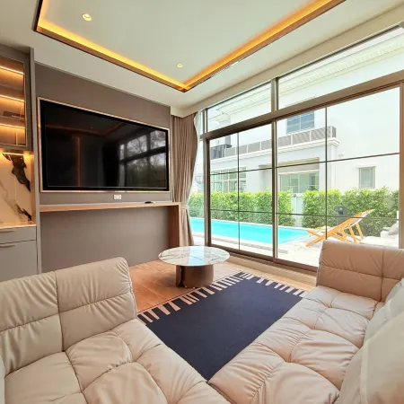 Luxury house near Suvarnabhumi Airport