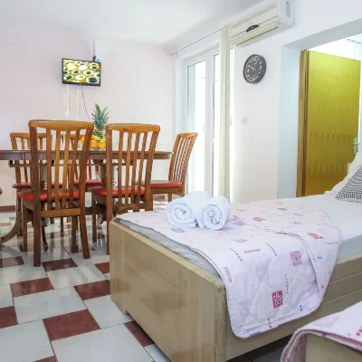 Lucky Luke Pool Apartments Hotels near Zrce Festival Beach