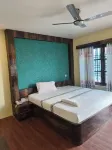 Domukha pali ghar