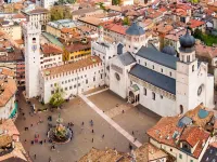 Calepina Alpine Suite Hotels near Piazza Duomo