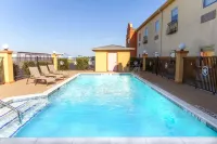 Super 8 by Wyndham Groesbeck