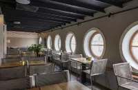 Botel Marina Hotels near Prague 8