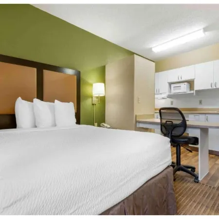 Motel 6 Suites Rochester Greece, NY