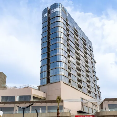 Golden Tulip Gurugram Sec-80 Отели рядом с достопримечательностью «Курорт Аапно Гхар»