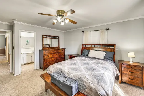 10-Speaker Movie Room for Notre Dame Weekends - 2-Star