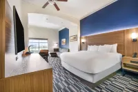 La Quinta Inn & Suites by Wyndham Alvin