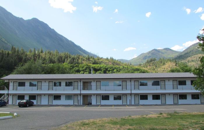 Retasket Lodge & RV Park
