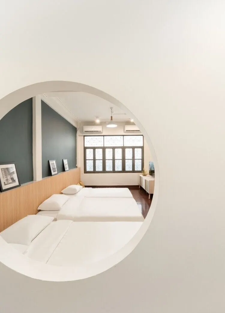 ห้องดีลักซ์เตียงใหญ่หรือเตียงแฝดพร้อมวิวเมือง