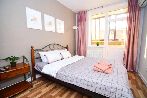Apartment Atmosphere-Romantic